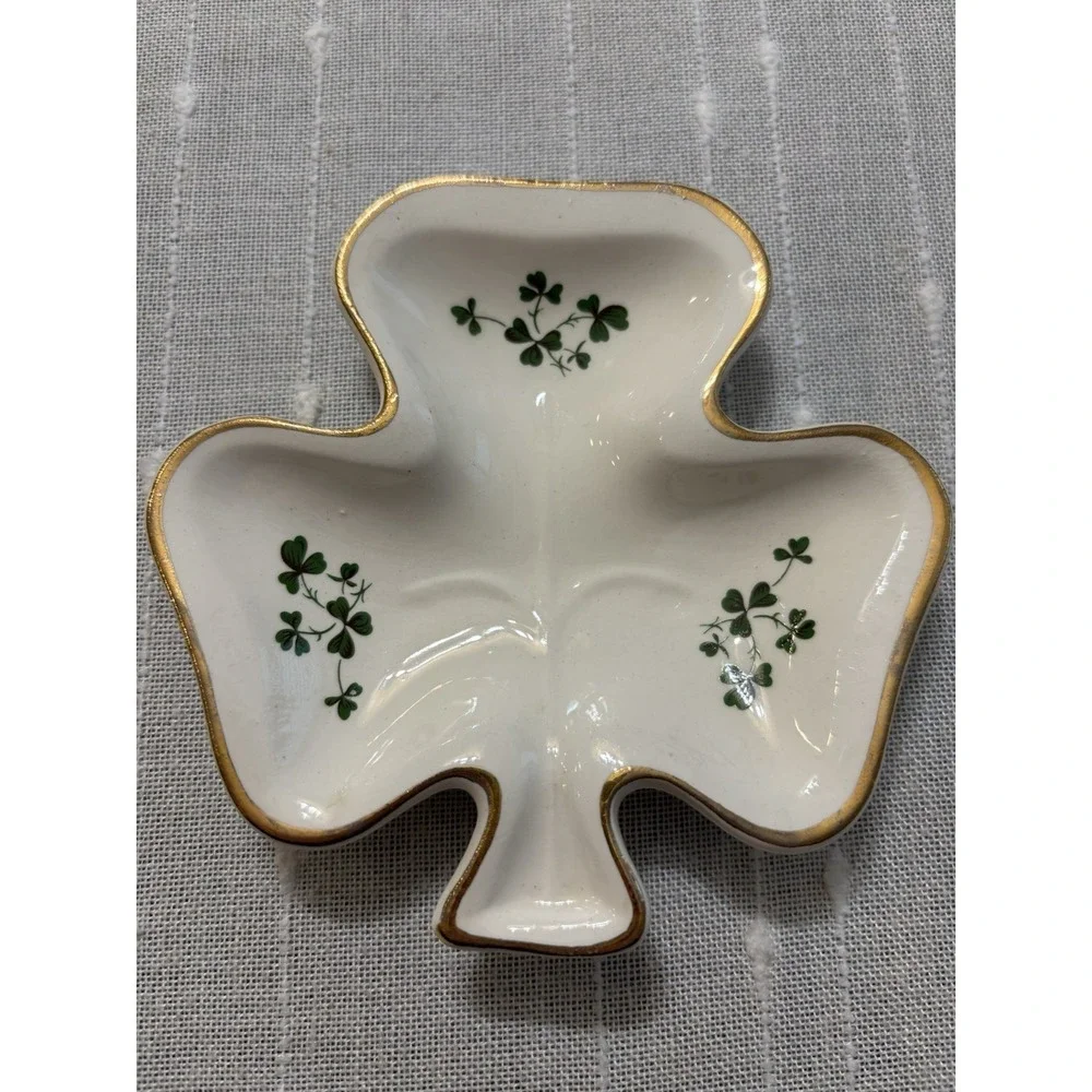 VTG Carrigaline Pottery Ireland Shamrock Clover Trinket Dish St. Patrick's 4.5